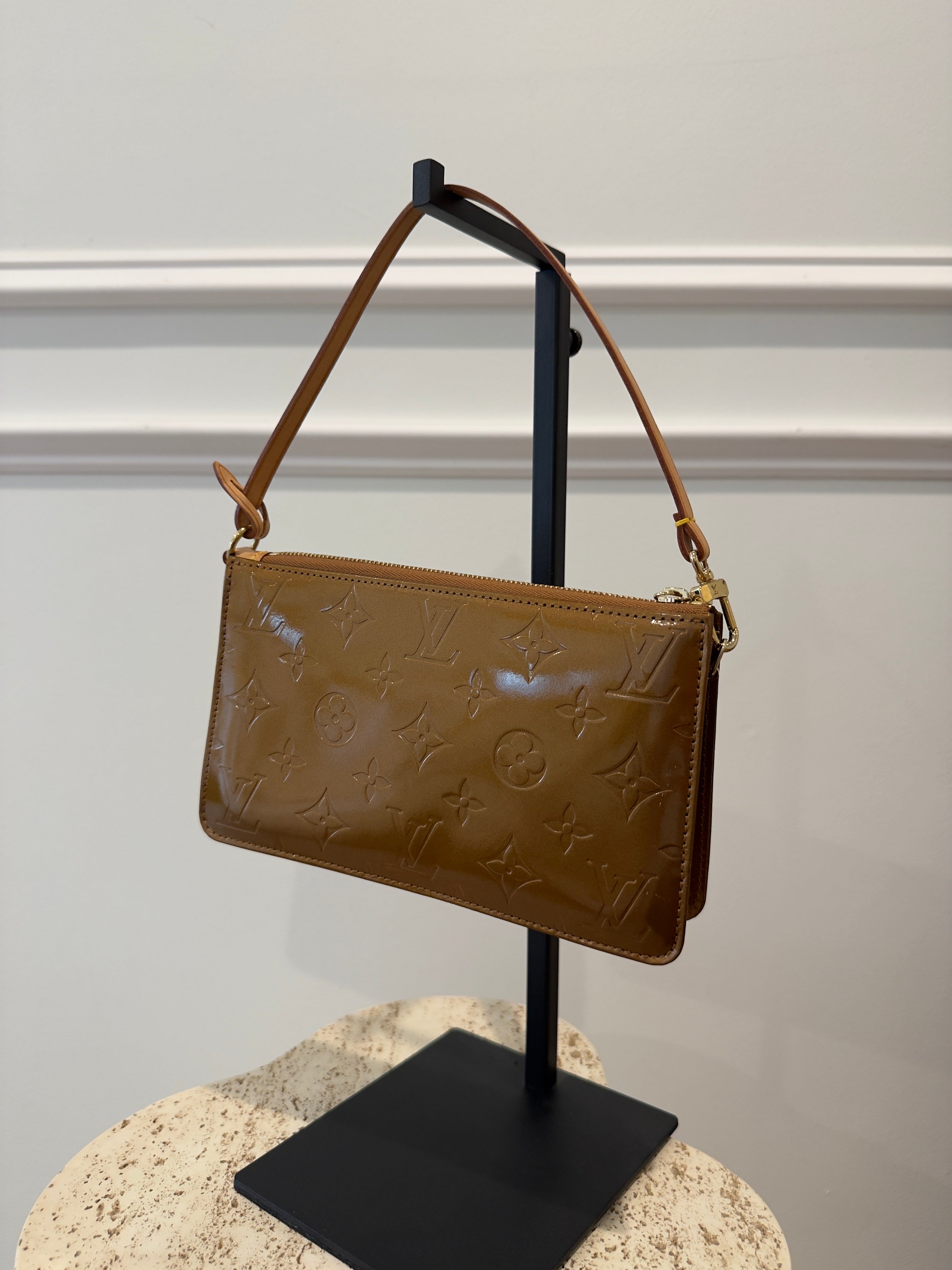 Louis Vuitton Vernis Pochette